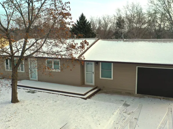 809 Hagenson St, Starbuck, MN 56381