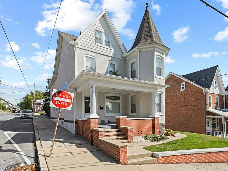 17 N Church St #2 — Photo 1