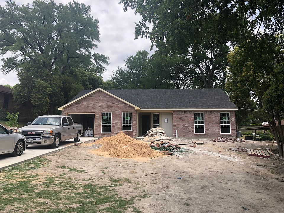 1st image of 521 Woodacre Dr