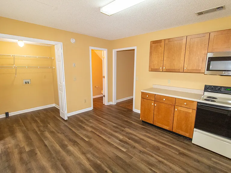 1618 Drayton Ln #B — Photo 5