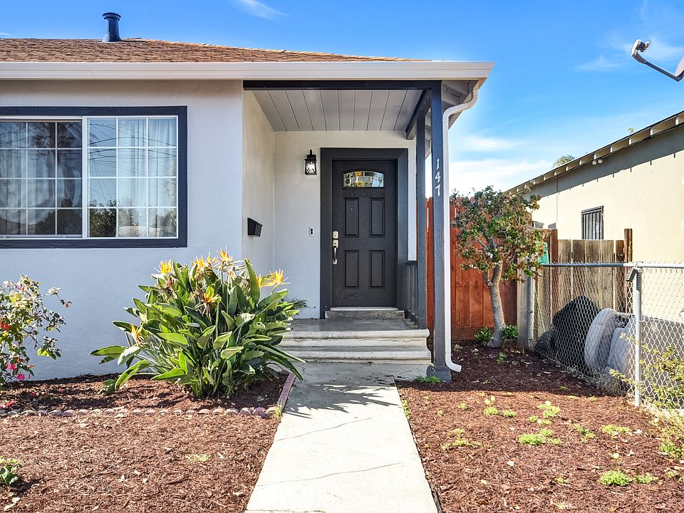 1st image of 146 Wisteria Dr