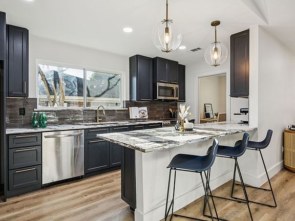 2nd image of 13430 Purple Sage Rd