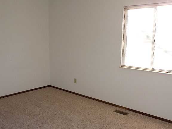 5th image of 8383 Waco Ln