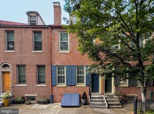 1041 Lombard St, Philadelphia, PA 19147