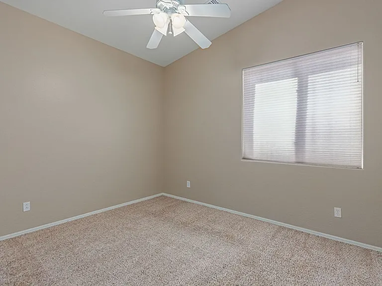 2206 W Fawn Dr — Photo 28