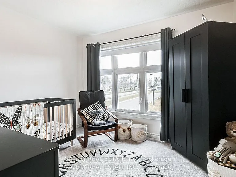 26 Sam Battaglia Cres — Photo 19