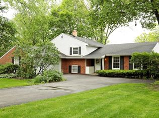 25W061 Lacey Ave, Naperville, IL 60563
