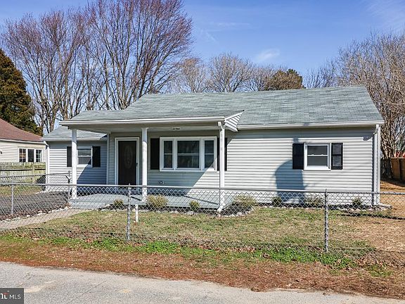 2nd image of 54 Hilldale Rd