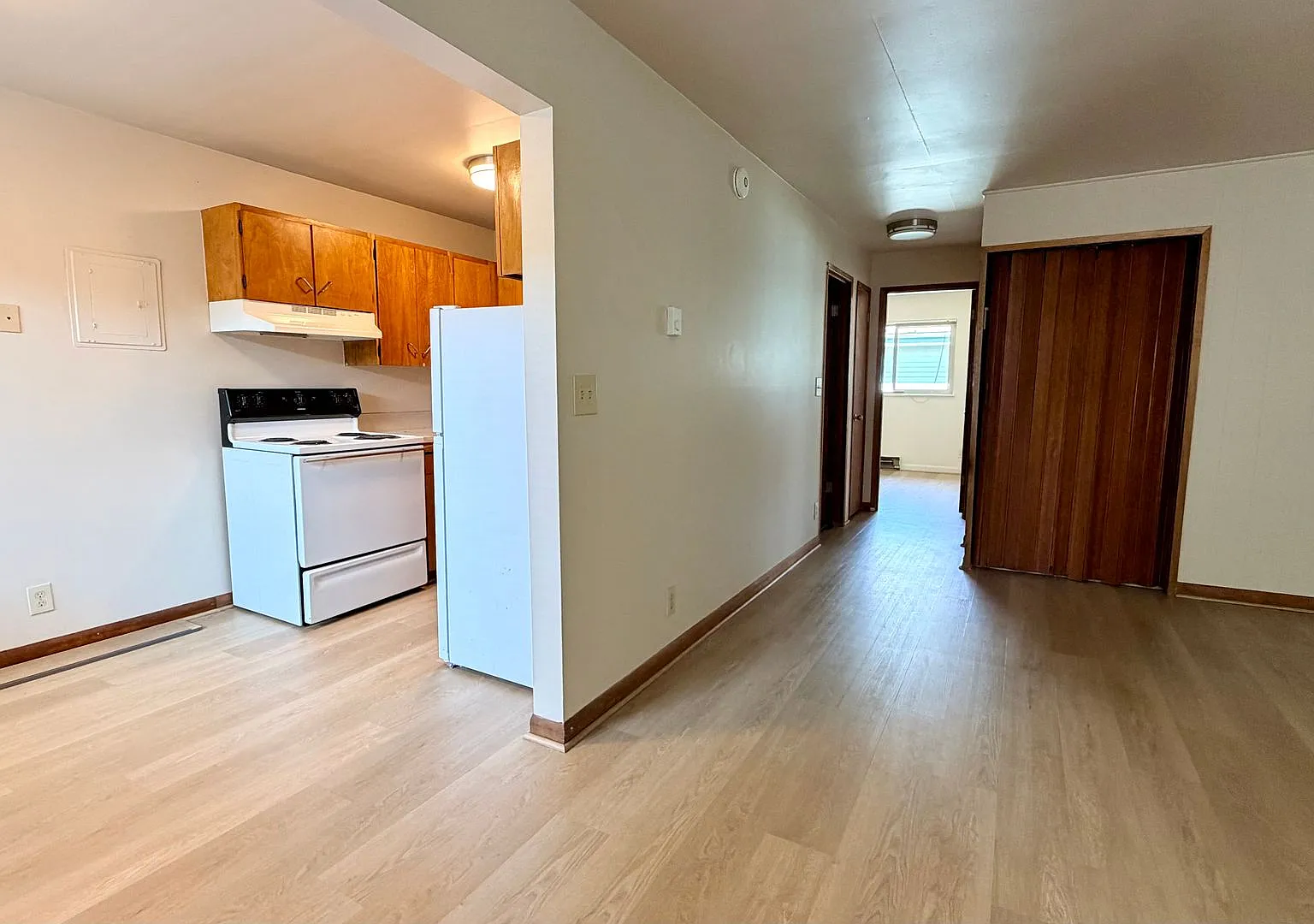 Welcome to Parkwood Apartments! — Photo 2