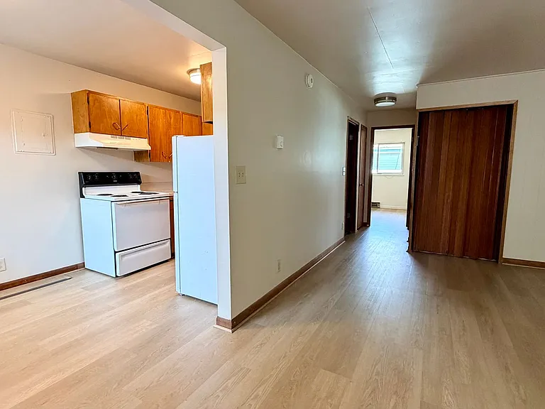Welcome to Parkwood Apartments! — Photo 2