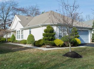 20 Valley Stream Ln, Lakewood, NJ 08701