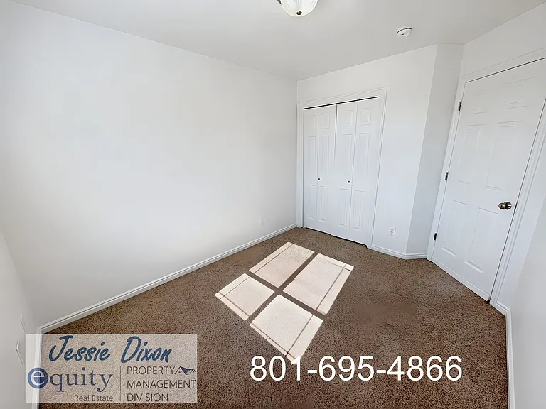 2359 N 275 E — Photo 11