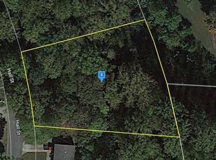 Hall St, Jonesville, NC 28642