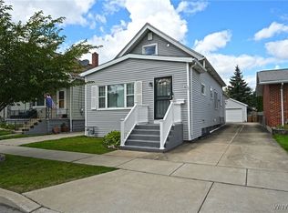 98 Clover Pl, Cheektowaga, NY 14225