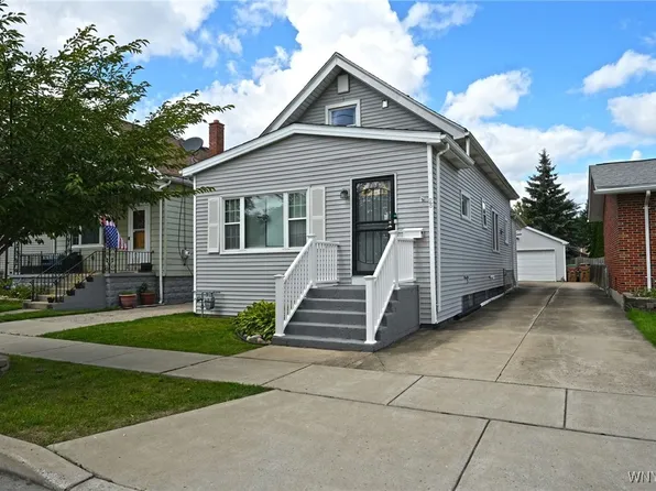 98 Clover Pl, Cheektowaga, NY 14225