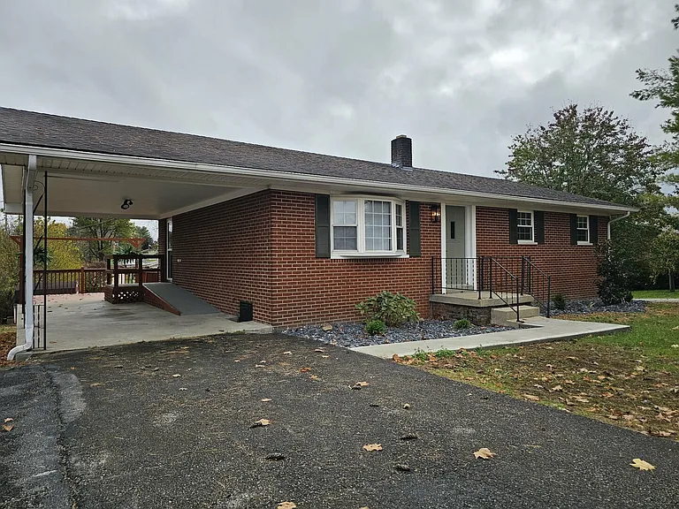 Maple Grove Rd — Photo 4