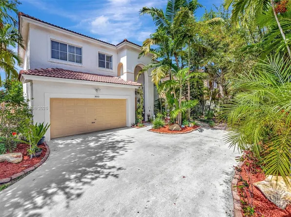 9053 SW 214th St, Cutler Bay, FL 33189