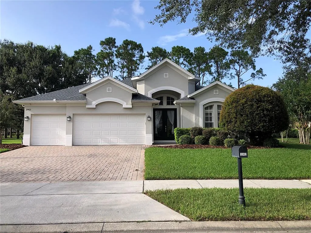 4 bed, 3.0 bath, 2567 sqft, $4,300 — Photo 1