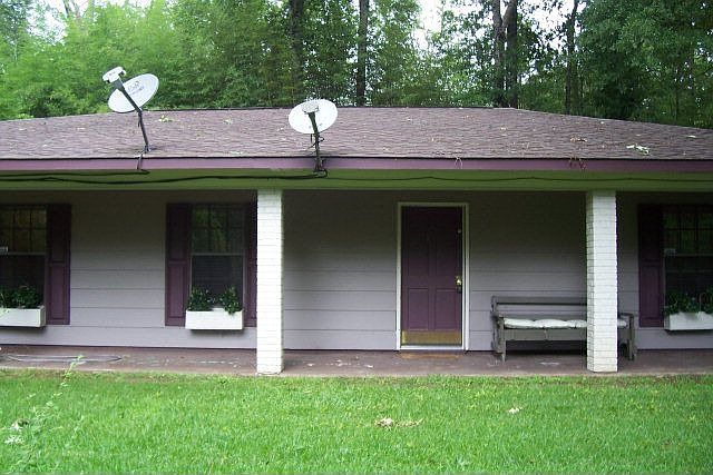 1st image of 100 Sherwood Dr