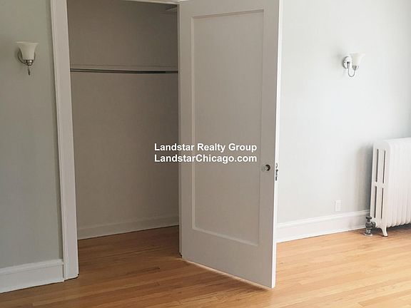 2nd image of 1542 W Albion Ave #2E