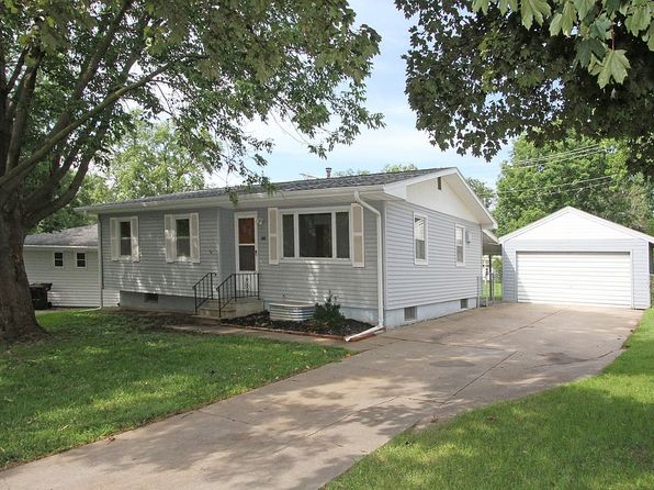 1415 Lancaster Ln