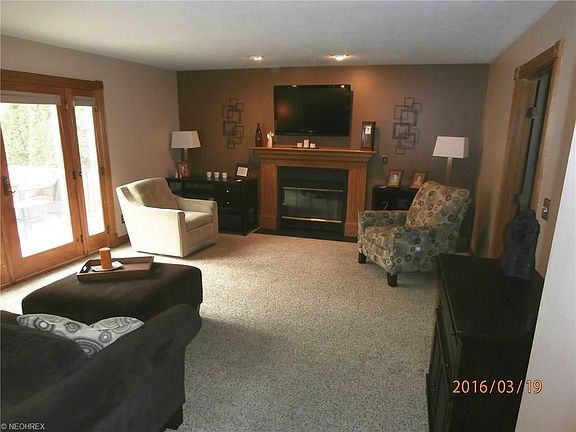 3rd image of 6910 Kathleen Dr
