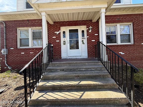 2nd image of 464 2nd Ave #1
