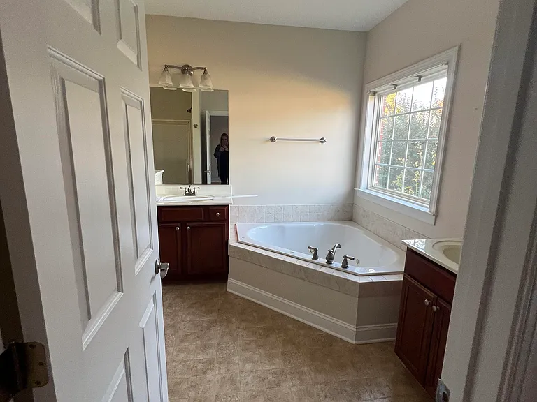 4642 Center Rock Ct — Photo 11