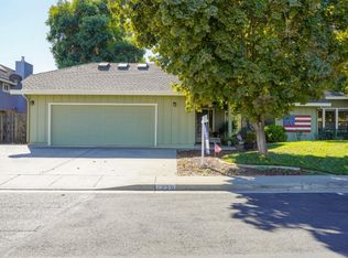 1320 Parkgreen Dr, Dixon, CA 95620