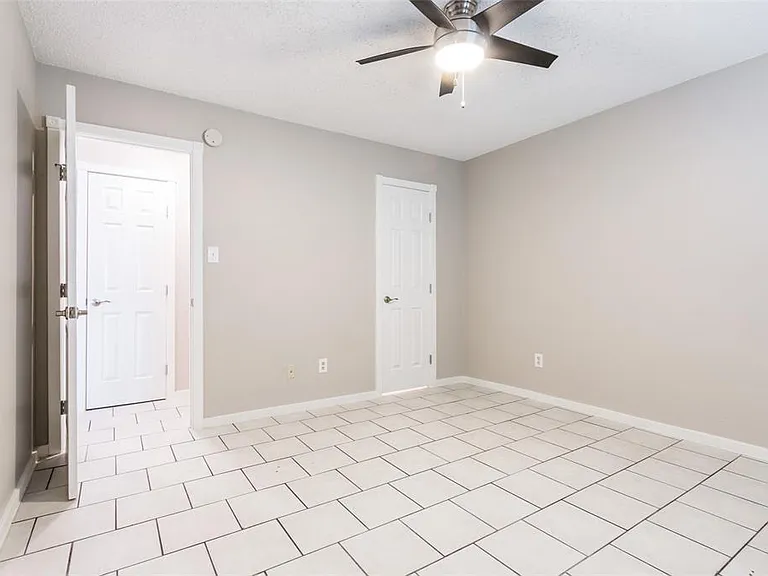 2311 Burleson Rd #B — Photo 16