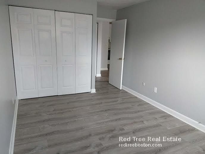2nd image of 54 Fountain Ln APT 16