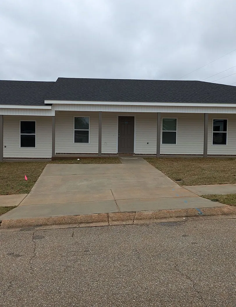210 Charleston Drive — Photo 1