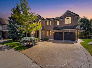 31 Linstock Dr, Brampton, ON L6P 1E2