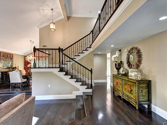 5th image of 1021 Chantilly Cir