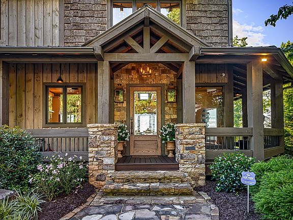 5th image of 520 Overlook Dr