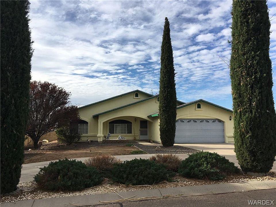 1st image of 2074 E McVicar Ave