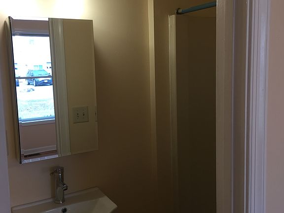 5th image of 6653 Forbes Pl E