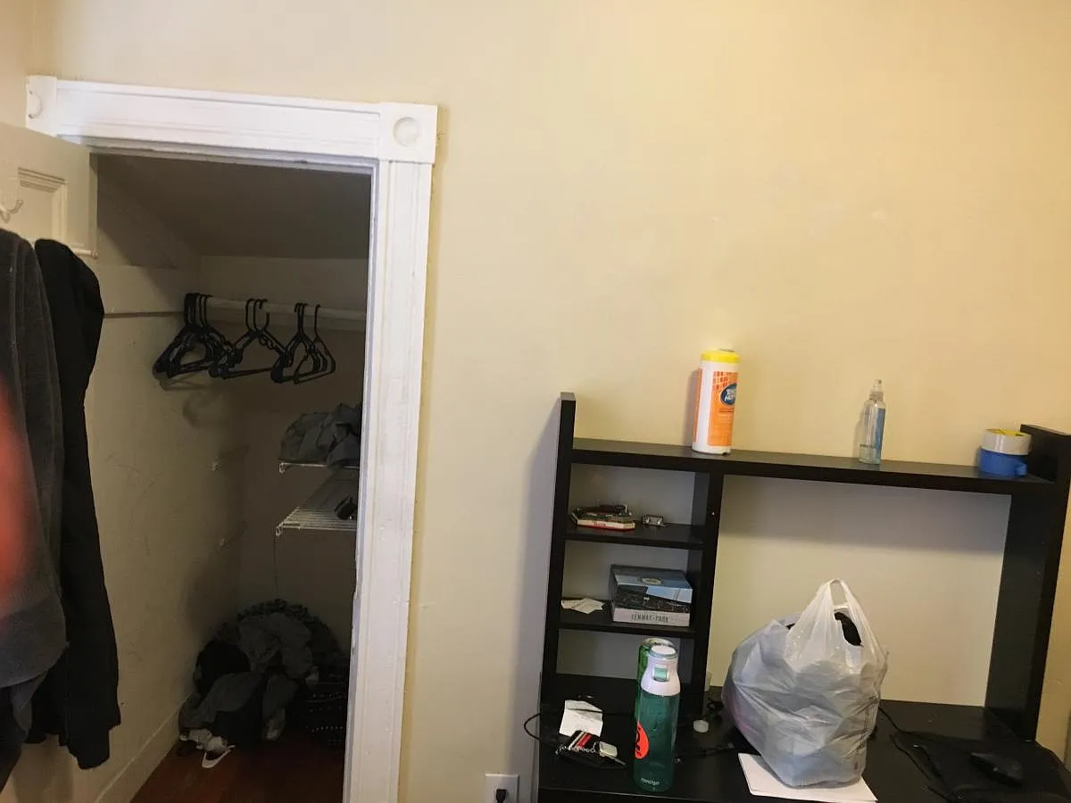 3 bed, 1100 sqft, $900 — Photo 3