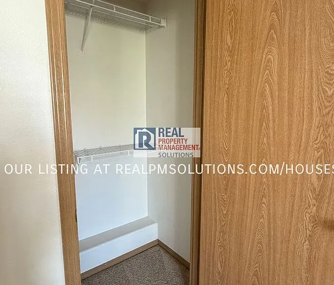 8514 N Syracuse St #1 — Photo 24
