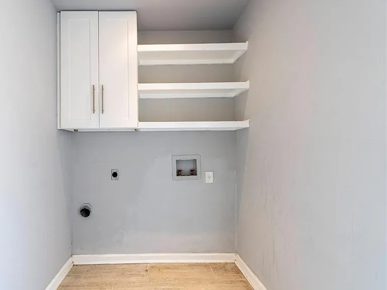 2105 Fortview Rd — Photo 19