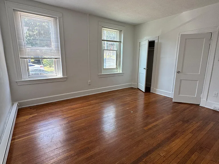2826 Windsor Ave #A5 — Photo 2