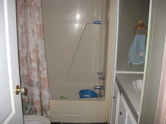 4th image of 1601 Nw 21st Terrace #579