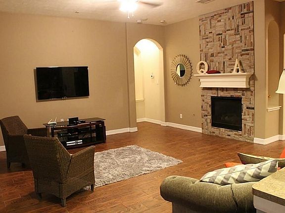 2nd image of 16814 Cerro Puente Way