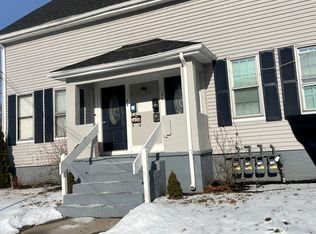 84 Lawrence St #B, Framingham, MA 01702