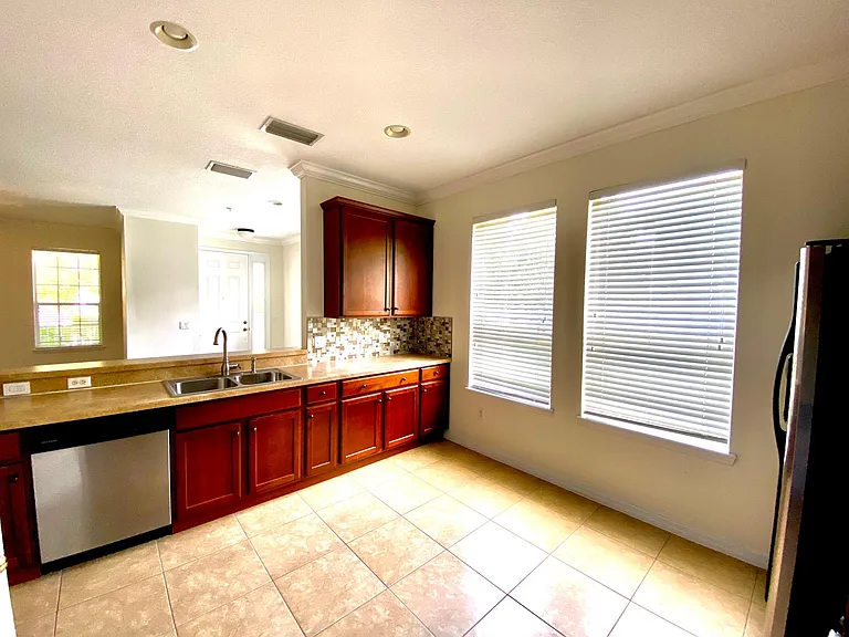 10230 Lake District Ln — Photo 8