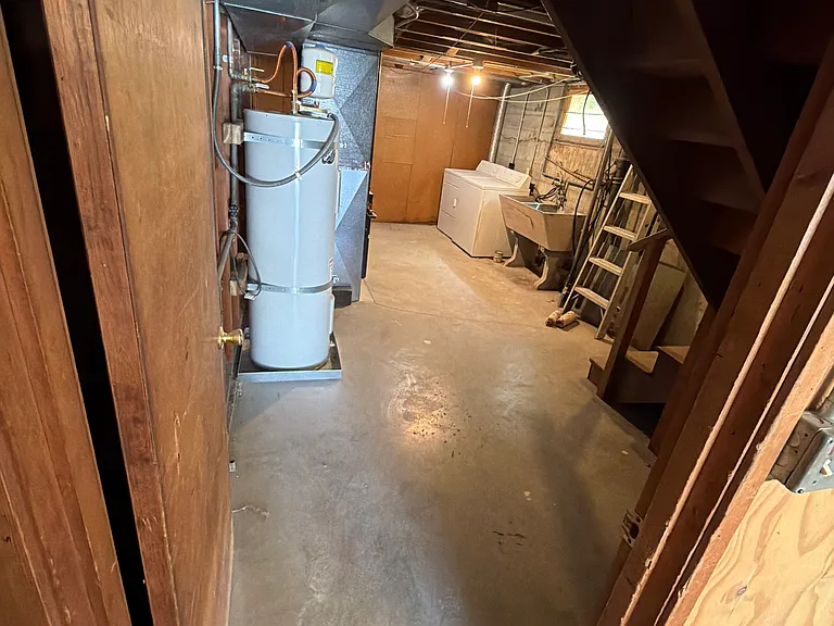 Basement laundry and storage