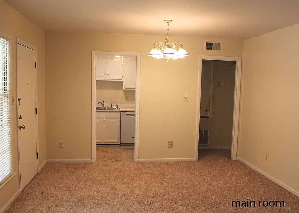 1st image of 4605 Coronado Dr APT B