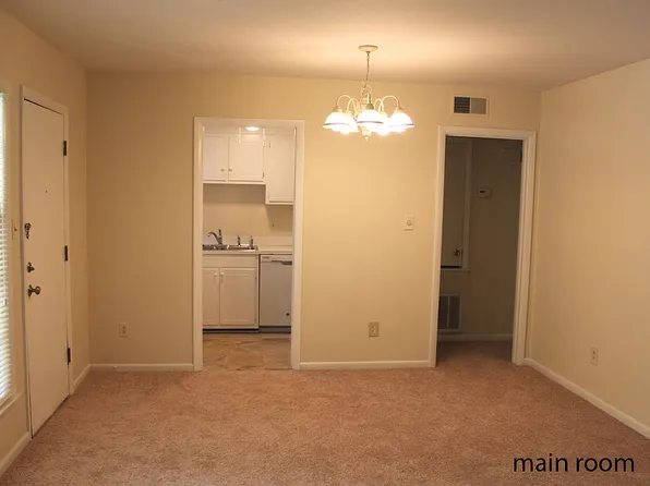 4605 Coronado Dr APT B, Charlotte, NC 28212