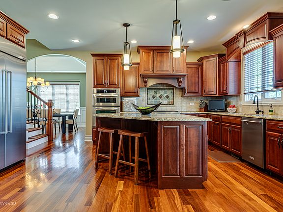 4th image of 23018 Toscana Dr