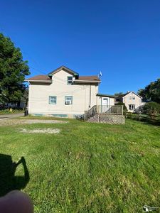 4333 S 6th St, Luna Pier, MI, 48157